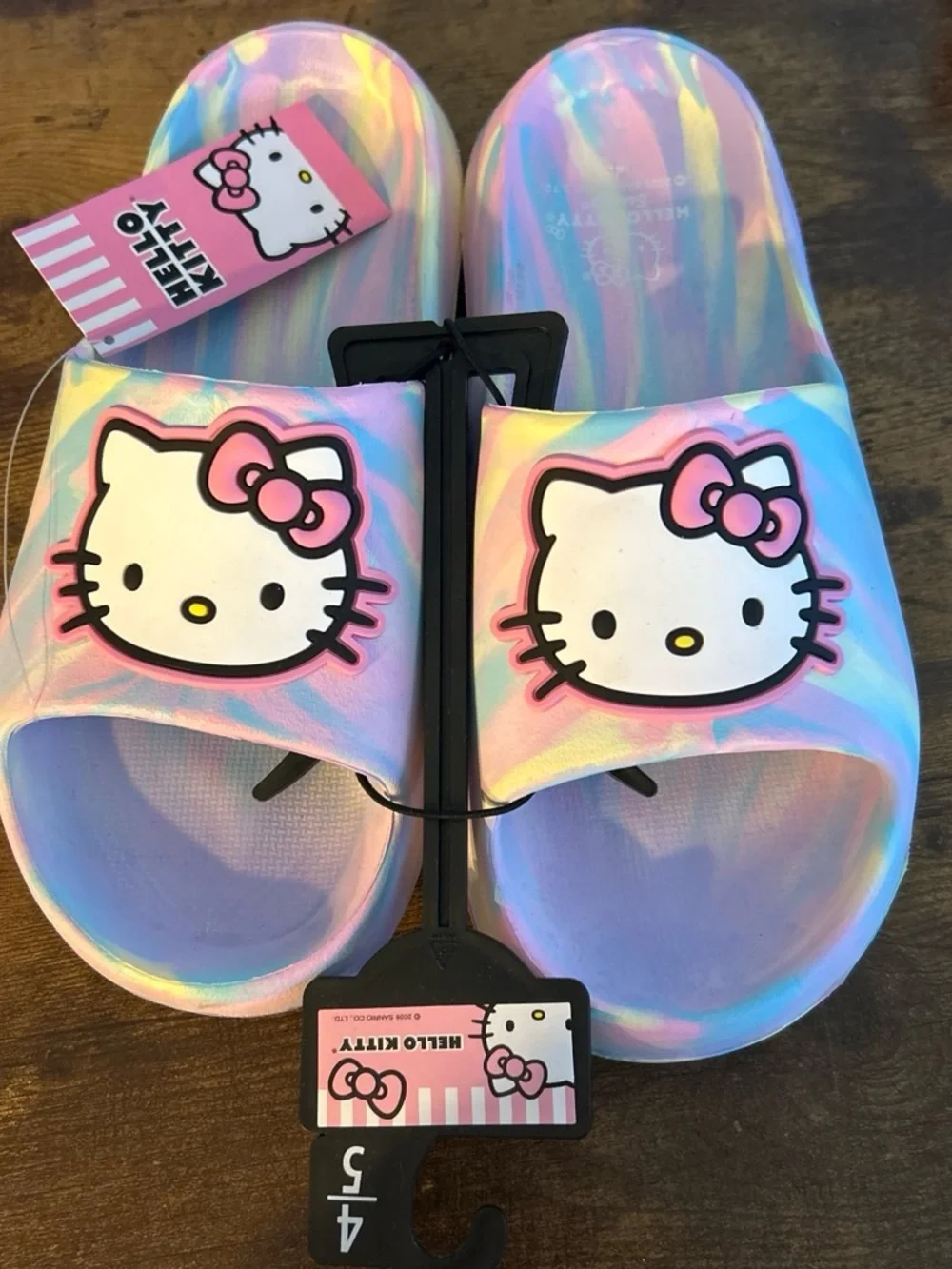 Hello Kitty Iridescent Pastel Slide Sandals with Hello Kitty Graphic Girl’s 4/5